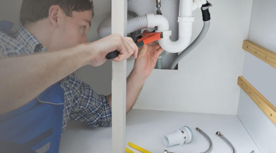 Local tankless water heater installation in Royalton, IL